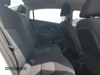 2017 Kia Rio LX z VIN KNADM4A38H6006561, wystawiony jako Copart lot #56056635 z przebiegiem 60 199 mil mil oraz Szkoda całkowita • Salvage title. Historia ofert i sprzedaży dostępna na DreamBid. Obrazek 10.