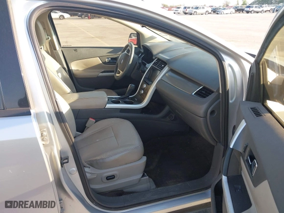2012 Ford Edge SEL with VIN 2FMDK3J93CBA81021, listed as a IAAI auction lot 42004650 with 198,774 mi miles. Bid and sale history available at carsss.com. Image 5.