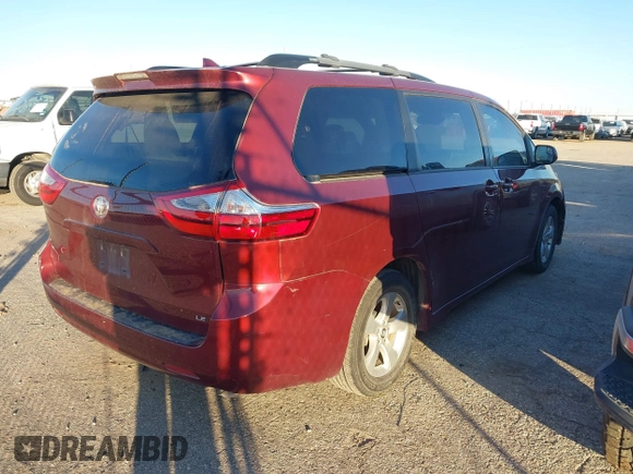 2018 Toyota Sienna LE Auto Access Seat with VIN 5TDKZ3DC2JS902975, listed as a IAAI auction lot 41313115 with 120,808 mi miles. Bid and sale history available at carsss.com. Image 4.