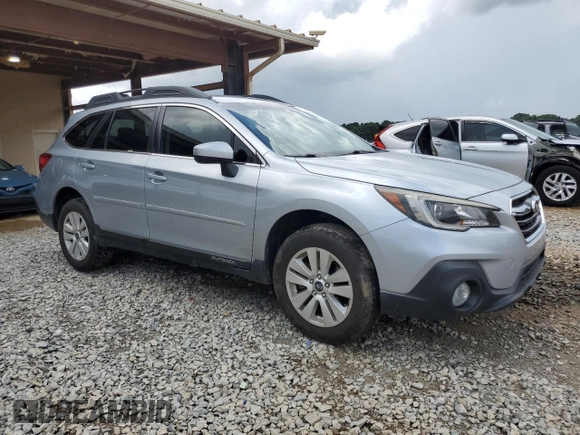 2018 Subaru Outback Premium z VIN 4S4BSACC1J3354152, wystawiony jako Copart lot #61222515 z przebiegiem 89 726 mil mil oraz Czysty tytuł • Clean title. Historia ofert i sprzedaży dostępna na DreamBid. Obrazek 4.