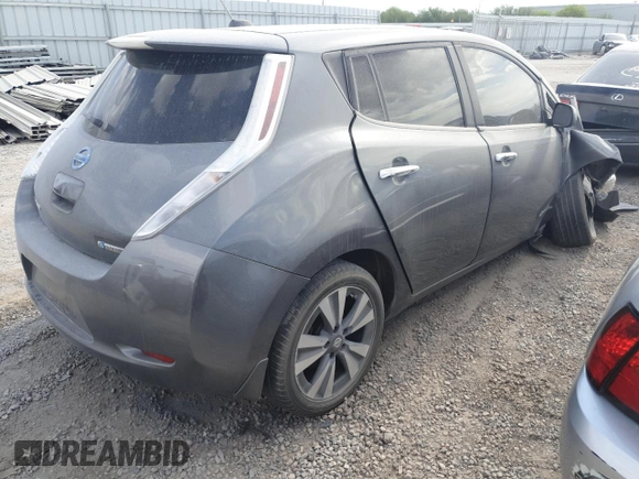 2017 Nissan LEAF S with VIN 1N4BZ0CP7HC305471, listed as a Copart auction lot 48620625 with 77,136 mi miles and Salvage title. Bid and sale history available at DreamBid. Image 3.