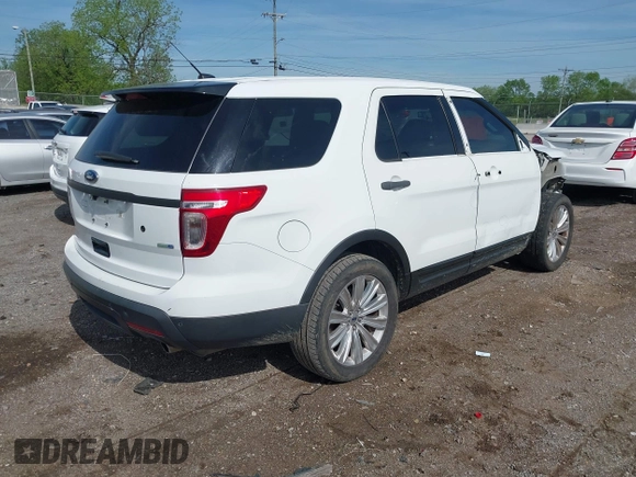 2015 Ford Utility Police Interceptor with VIN 1FM5K8AR0FGC16647, listed as a IAAI auction lot 42039669 with 155,768 mi miles. Bid and sale history available at carsss.com. Image 4.