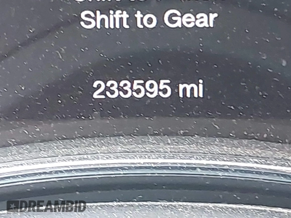2018 Dodge Durango SXT z VIN 1C4RDHAG1JC494617, wystawiony jako IAAI lot #41952396 z przebiegiem 233 595 mil mil oraz . Historia ofert i sprzedaży dostępna na DreamBid. Obrazek 15.