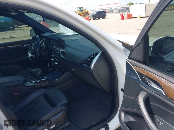 2019 BMW X3 sDrive30i z VIN 5UXTR7C51KLF33271, wystawiony jako IAAI lot #42102581 z przebiegiem 65 344 mil mil oraz . Historia ofert i sprzedaży dostępna na DreamBid. Obrazek 5.