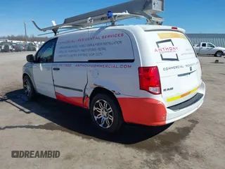 2014 Ram Cargo Van Tradesman with VIN 2C4JRGAG2ER353111, listed as a IAAI auction lot 41667424 with 200,798 mi miles. Bid and sale history available at carsss.com. Image 3.