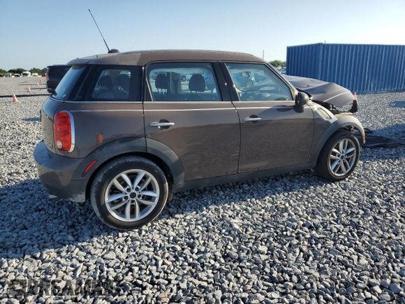 2011 MINI Countryman with VIN WMWZB3C53BWM00724, listed as a Copart auction lot 52293575 with Not Provided miles and Salvage Title. Bid and sale history available at DreamBid. Image 3.