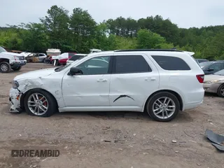 2024 Dodge Durango GT Plus z VIN 1C4RDJDG3RC237862, wystawiony jako IAAI lot #42215978 z przebiegiem 28 392 mil mil oraz . Historia ofert i sprzedaży dostępna na DreamBid. Obrazek 14.