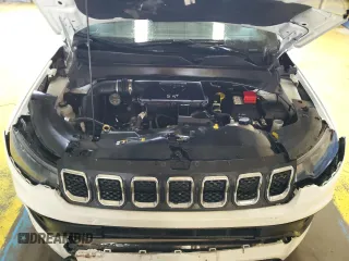 2023 Jeep Compass Latitude z VIN 3C4NJDBN8PT552894, wystawiony jako Copart lot #60174955 z przebiegiem 49 356 mil mil oraz Szkoda całkowita • Salvage title. Historia ofert i sprzedaży dostępna na DreamBid. Obrazek 12.
