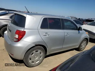 2008 Scion xD z VIN JTKKU10478J032819, wystawiony jako Copart lot #46455295 z przebiegiem 200 925 mil mil oraz Tytuł czysty. Historia ofert i sprzedaży dostępna na DreamBid. Obrazek 3.