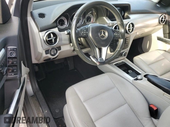 2015 Mercedes-Benz GLK 350 with VIN WDCGG8JB0FG434955, listed as a Copart auction lot 74385374 with Not Provided miles and Non Repairable. Bid and sale history available at DreamBid. Image 8.