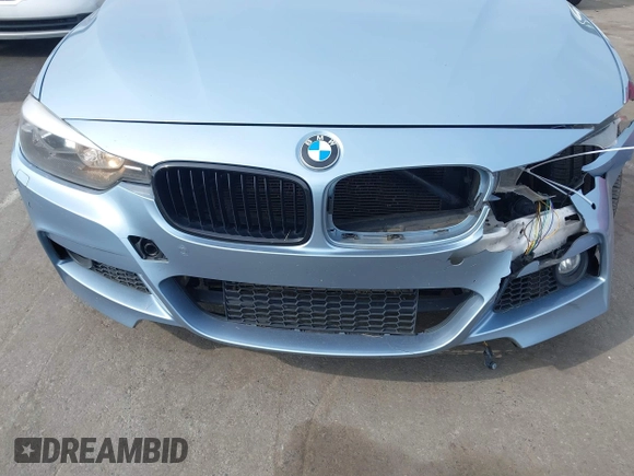 2014 BMW 3 Series 328i z VIN WBA3A5G5XENP31728, wystawiony jako IAAI lot #42446341 z przebiegiem 134 141 mil mil oraz . Historia ofert i sprzedaży dostępna na DreamBid. Obrazek 17.