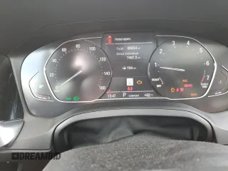 2022 BMW 2 Series 230i z VIN 3MW23CM08N8C50009, wystawiony jako Copart lot #55574415 z przebiegiem 65 654 mil mil oraz Szkoda całkowita • Salvage title. Historia ofert i sprzedaży dostępna na DreamBid. Obrazek 9.