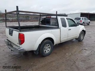2007 Nissan Frontier XE with VIN 1N6BD06T97C418450, listed as a IAAI auction lot 41112236 with 275,727 mi miles. Bid and sale history available at carsss.com. Image 4.