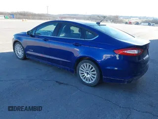 2013 Ford Fusion SE Hybrid with VIN 3FA6P0LU3DR237288, listed as a IAAI auction lot 41752928 with 253,758 mi miles. Bid and sale history available at carsss.com. Image 3.
