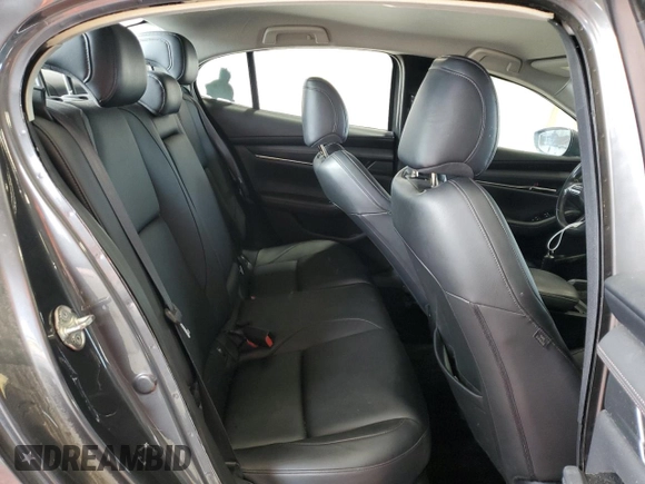 2019 Mazda 3 Select z VIN JM1BPACL2K1106950, wystawiony jako Copart lot #59481345 z przebiegiem 56 582 mil mil oraz Szkoda całkowita • Salvage title. Historia ofert i sprzedaży dostępna na DreamBid. Obrazek 10.