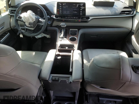 2022 Toyota Sienna XLE with VIN 5TDYRKEC3NS125652, listed as a Copart auction lot 49455045 with 67,628 mi miles and Salvage Title. Bid and sale history available at carsss.com. Image 8.