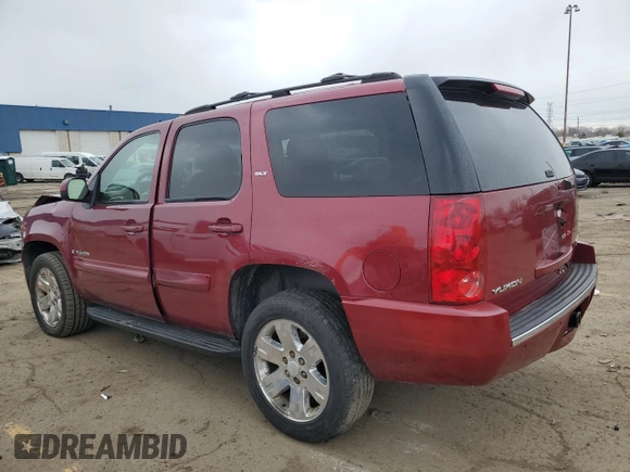 2007 GMC Yukon SLE z VIN 1GKFK13067J143436, wystawiony jako Copart lot #52290515 z przebiegiem 230 108 mil mil oraz Szkoda całkowita • Salvage title. Historia ofert i sprzedaży dostępna na DreamBid. Obrazek 2.