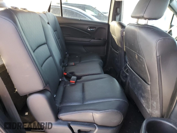2020 Honda Passport EX-L z VIN 5FNYF8H54LB002310, wystawiony jako Copart lot #42425915 z przebiegiem 95 495 mil mil oraz Nie do naprawy • Non repairable. Historia ofert i sprzedaży dostępna na DreamBid. Obrazek 11.