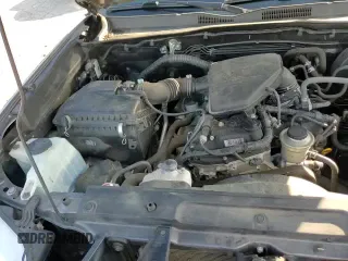 2018 Toyota Tacoma SR с VIN 5TFRX5GNXJX126425, выставлен на аукционе Copart как лот 82223835 с пробегом 62 540 миль миль и Списание • Salvage title. История ставок и продаж доступна на DreamBid. Изображение 13.