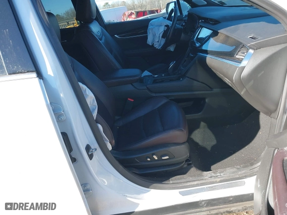 2021 Cadillac XT6 Premium Luxury with VIN 1GYKPDRS9MZ236075, listed as a IAAI auction lot 41632689 with 1 mi miles. Bid and sale history available at carsss.com. Image 5.