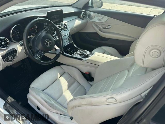 2017 Mercedes-Benz C 300 z VIN WDDWJ4KB0HF365600, wystawiony jako Copart lot #61332505 z przebiegiem 90 209 mil mil oraz Czysty tytuł • Clean title. Historia ofert i sprzedaży dostępna na DreamBid. Obrazek 8.