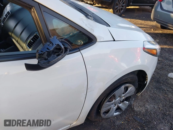 2017 Kia Forte LX with VIN 3KPFK4A75HE096766, listed as a IAAI auction lot 41616487 with 150,760 mi miles. Bid and sale history available at carsss.com. Image 6.