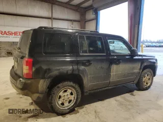 2013 Jeep Patriot Sport with VIN 1C4NJRBB5DD245574, listed as a Copart auction lot 47740035 with 185,559 mi miles and Salvage Title. Bid and sale history available at carsss.com. Image 3.