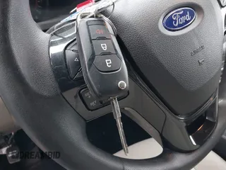 2019 Ford Explorer z VIN 1FM5K7B88KGA46225, wystawiony jako IAAI lot #41373895 z przebiegiem 24 503 mil mil oraz . Historia ofert i sprzedaży dostępna na DreamBid. Obrazek 11.