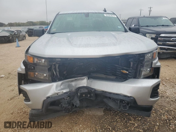 2020 Chevrolet Silverado 1500 Custom with VIN 1GCRWBEH2LZ368275, listed as a Copart auction lot 83323574 with 58,559 mi miles and Salvage Title. Bid and sale history available at carsss.com. Image 5.