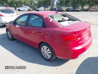 2013 Kia Forte EX with VIN KNAFU4A20D5719065, listed as a IAAI auction lot 42130847 with 170,878 mi miles. Bid and sale history available at carsss.com. Image 3.