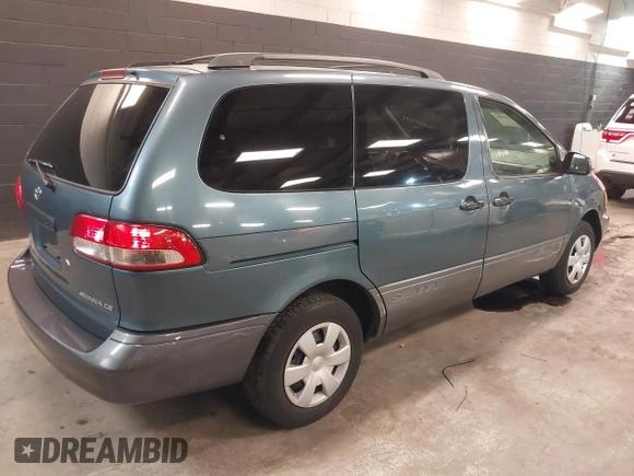 2003 Toyota Sienna CE with VIN 4T3ZF19C03U510244, listed as a IAAI auction lot 41441599 with 126,030 mi miles. Bid and sale history available at carsss.com. Image 4.