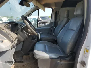 2019 Ford Transit z VIN 1FTYE9ZM1KKA47589, wystawiony jako Copart lot #51067715 z przebiegiem 260 018 mil mil oraz Szkoda całkowita • Salvage title. Historia ofert i sprzedaży dostępna na DreamBid. Obrazek 7.