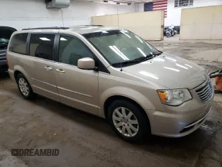 2014 Chrysler Town & Country Touring z VIN 2C4RC1BGXER221391, wystawiony jako Copart lot #56308745 z przebiegiem Nie podano mil oraz Czysty tytuł • Clean title. Historia ofert i sprzedaży dostępna na DreamBid. Obrazek 4.