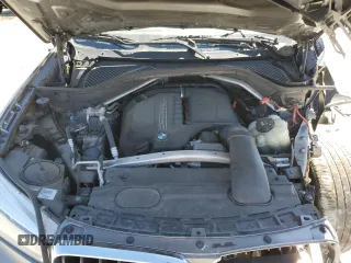 2016 BMW X5 xDrive35i z VIN 5UXKR0C51G0P30210, wystawiony jako Copart lot #49525235 z przebiegiem Nie podano mil oraz Szkoda całkowita • Salvage title. Historia ofert i sprzedaży dostępna na DreamBid. Obrazek 13.