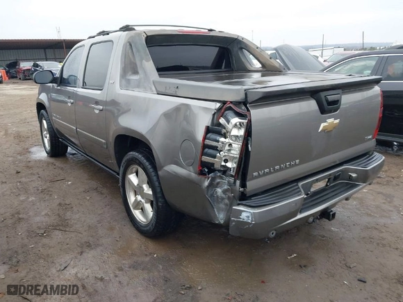 2007 Chevrolet Avalanche LT w/1LT with VIN 3GNEC12057G202104, listed as a IAAI auction lot 41527646 with 236,496 mi miles. Bid and sale history available at carsss.com. Image 3.