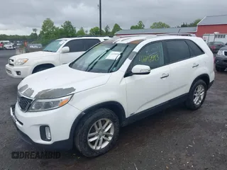2015 Kia Sorento LX with VIN 5XYKTCA63FG586054, listed as a IAAI auction lot 42246543 with 159,427 mi miles and . Bid and sale history available at DreamBid. Image 2.