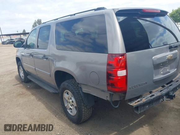 2007 Chevrolet Suburban LT z VIN 1GNFK163X7J289542, wystawiony jako IAAI lot #42054920 z przebiegiem 146 702 mil mil oraz . Historia ofert i sprzedaży dostępna na DreamBid. Obrazek 3.