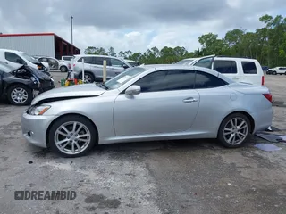 2010 Lexus IS 250 C z VIN JTHFF2C27A2509444, wystawiony jako IAAI lot #42014770 z przebiegiem 101 591 mil mil oraz . Historia ofert i sprzedaży dostępna na DreamBid. Obrazek 14.