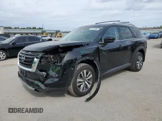 2024 Nissan Pathfinder SL z VIN 5N1DR3CC0RC207607, wystawiony jako Copart lot #47579805 z przebiegiem 13 152 mil mil oraz Szkoda całkowita • Salvage title. Historia ofert i sprzedaży dostępna na DreamBid. Obrazek 1.
