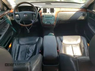 2008 Cadillac DTS 1SA z VIN 1G6KD57Y28U136336, wystawiony jako Copart lot #64738033 z przebiegiem 189 496 mil mil oraz Szkoda całkowita • Salvage title. Historia ofert i sprzedaży dostępna na DreamBid. Obrazek 8.