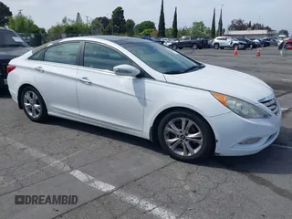 2013 Hyundai Sonata Limited with VIN 5NPEC4AC3DH585887, listed as a IAAI auction lot 42046976 with 126,675 mi miles and . Bid and sale history available at carsss.com. Image 13.