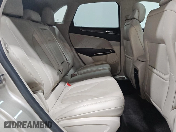 2017 Lincoln MKC Reserve with VIN 5LMCJ3C94HUL50945, listed as a Copart auction lot 61729945 with 66,179 mi miles and Clean title. Bid and sale history available at DreamBid. Image 11.