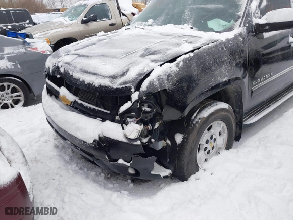 2012 Chevrolet Suburban LTZ with VIN 1GNSKKE75CR215742, listed as a IAAI auction lot 41236729 with 250,634 mi miles. Bid and sale history available at carsss.com. Image 6.
