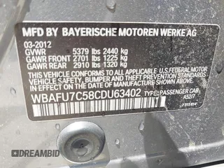 2012 BMW 5 Series 535i xDrive z VIN WBAFU7C58CDU63402, wystawiony jako IAAI lot #42317701 z przebiegiem 118 060 mil mil oraz . Historia ofert i sprzedaży dostępna na DreamBid. Obrazek 9.