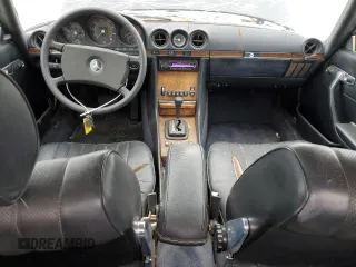 1985 Mercedes-Benz 380 z VIN WDBBA45C3FA030353, wystawiony jako Copart lot #48373455 z przebiegiem 97 471 mil mil oraz Nie do naprawy. Historia ofert i sprzedaży dostępna na DreamBid. Obrazek 8.