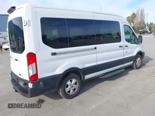 2019 Ford Transit Passenger XL with VIN 1FBAX2CM8KKA99530, listed as a IAAI auction lot 41664660 with 33,044 mi miles. Bid and sale history available at carsss.com. Image 4.