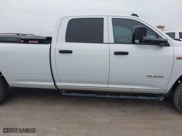 2022 Ram 2500 Tradesman with VIN 3C6UR5HJ4NG354406, listed as a IAAI auction lot 41979979 with 79,649 mi miles. Bid and sale history available at carsss.com. Image 13.
