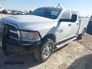 2017 Ram 2500 Tradesman с VIN 3C6TR5HT8HG737959, выставлен на аукционе IAAI как лот 41591328 с пробегом 240 260 миль миль и . История ставок и продаж доступна на DreamBid. Изображение 17.