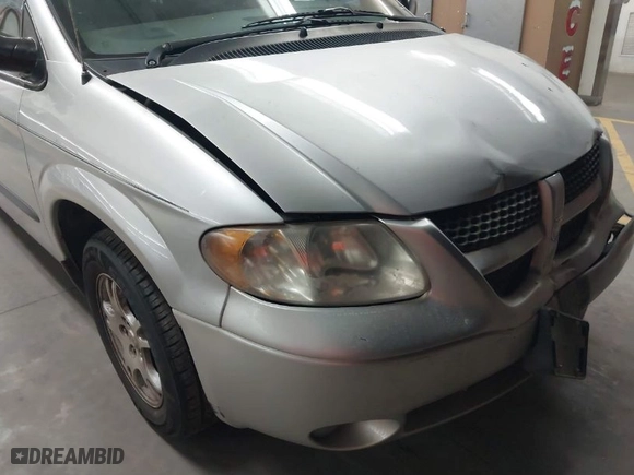 2003 Dodge Caravan Sport with VIN 2D4GP44L13R247935, listed as a IAAI auction lot 41940177 with 154,561 mi miles. Bid and sale history available at carsss.com. Image 6.