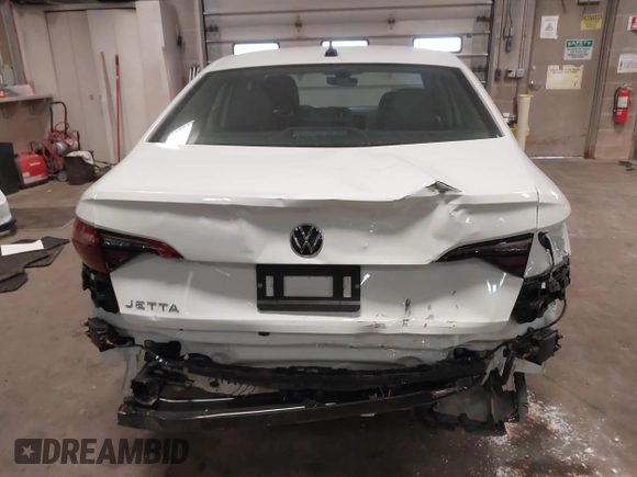 2024 Volkswagen Jetta S with VIN 3VW5M7BU9RM071109, listed as a IAAI auction lot 41517014 with 4,523 mi miles and . Bid and sale history available at DreamBid. Image 16.